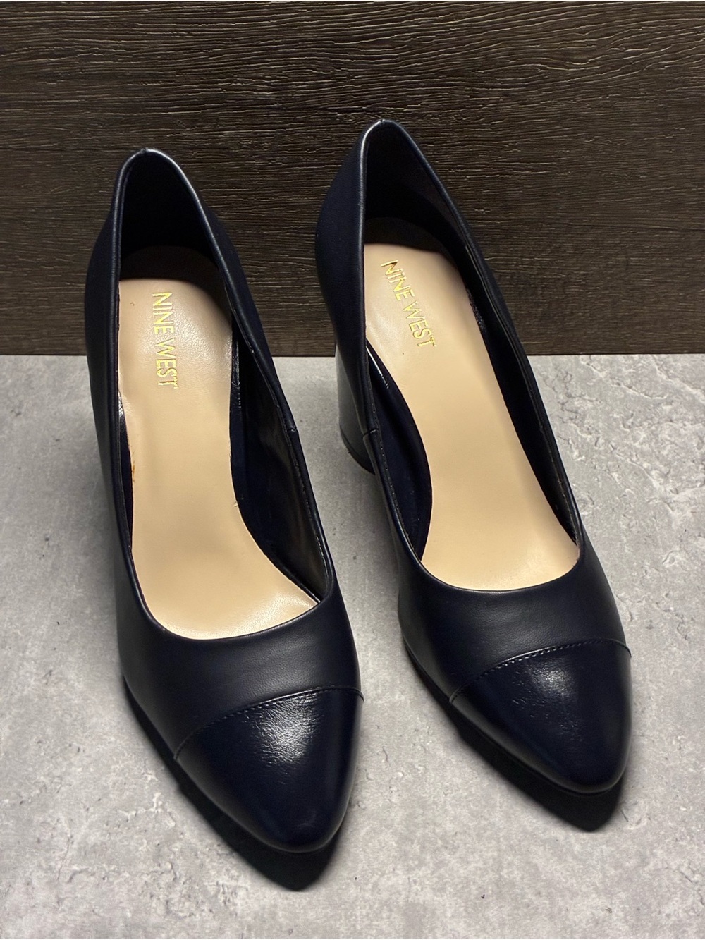 Nine West Blue Leather Cap Toe Pointed Toe Block Heel Slip On Pumps 8.5